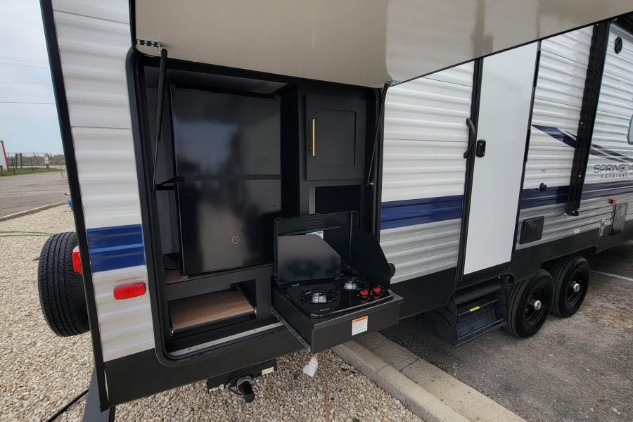 Travel Trailer – 2 Slide Outs Springdale